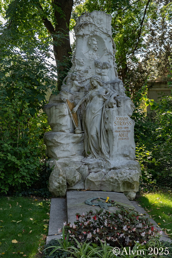 Grab Johann Strauss