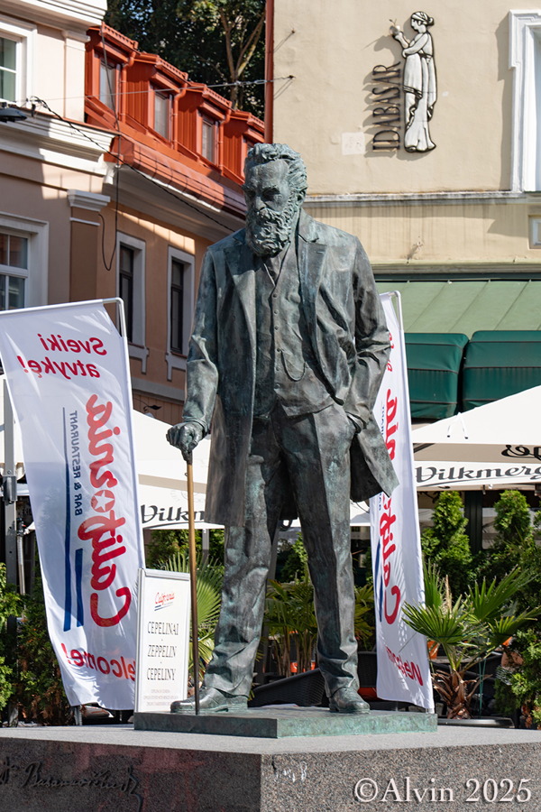 Jonas Basanavicius Denkmal