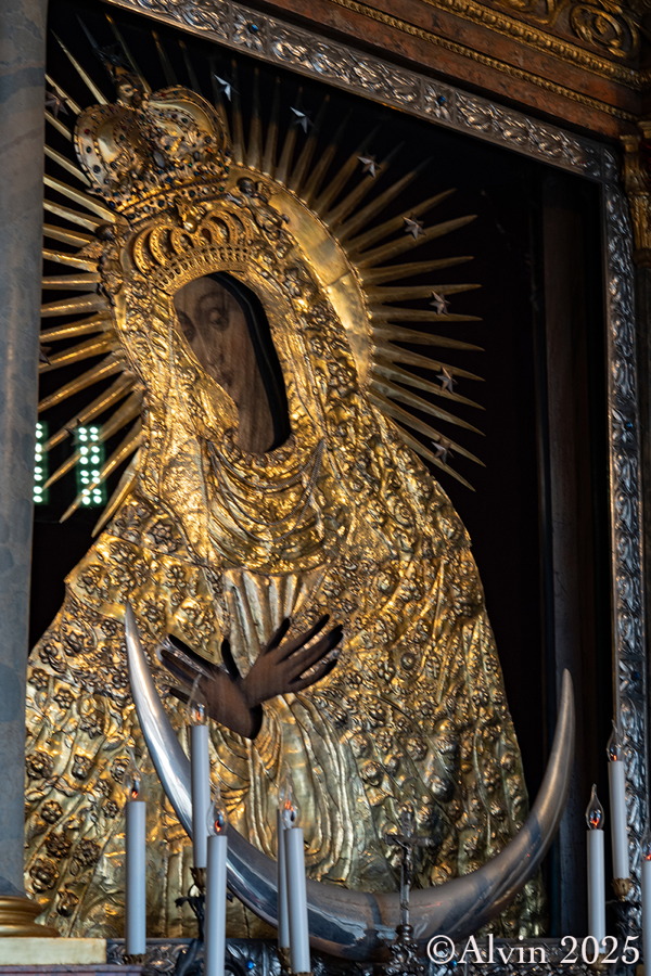 Schwarze Madonna